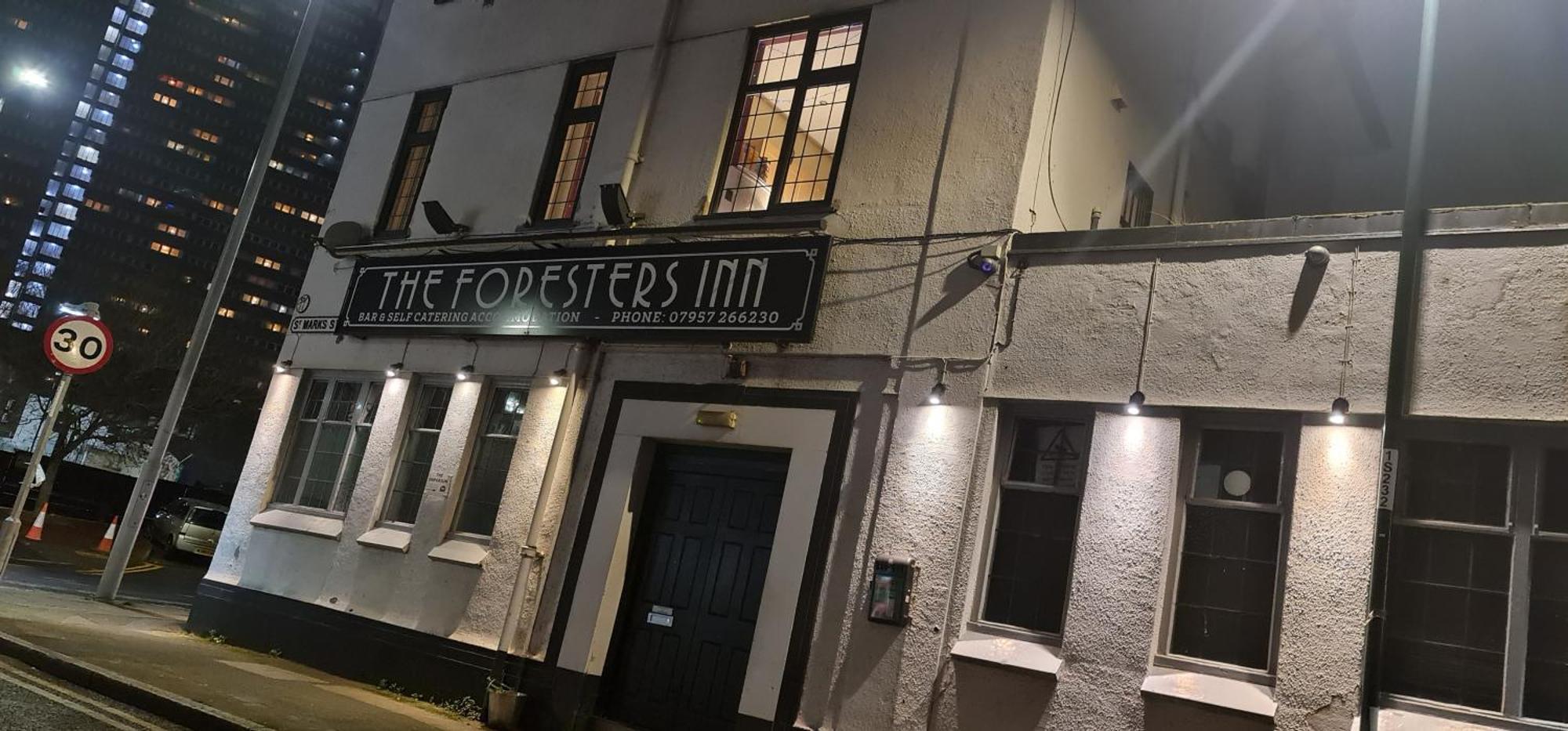 Foresters Inn Apartment - City Centre By Victoria Centre Shopping Centre - Your Own 5 Double Bedrooms Private Apartment With 3 Bathrooms And Full Kitchen To Cook As You Would At Home - Outdoor Parking For Cars Or Vans At Five Pounds A Day Nottingham Ngoại thất bức ảnh